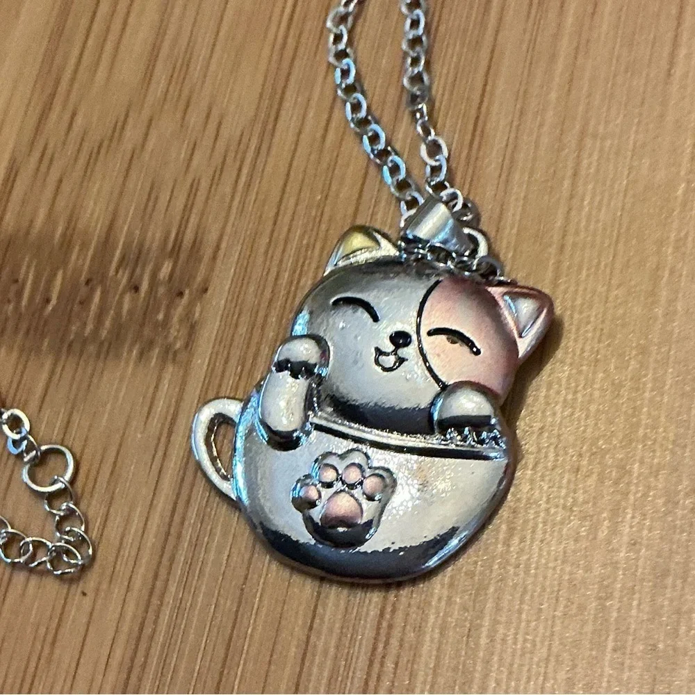 Cat Necklace 20” NWOT
